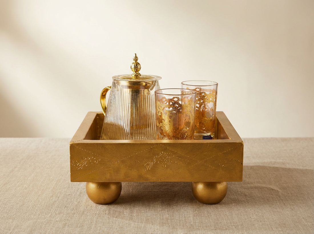 Plateau Carré Sur Pieds "Atlas Gold" (Fini Or)