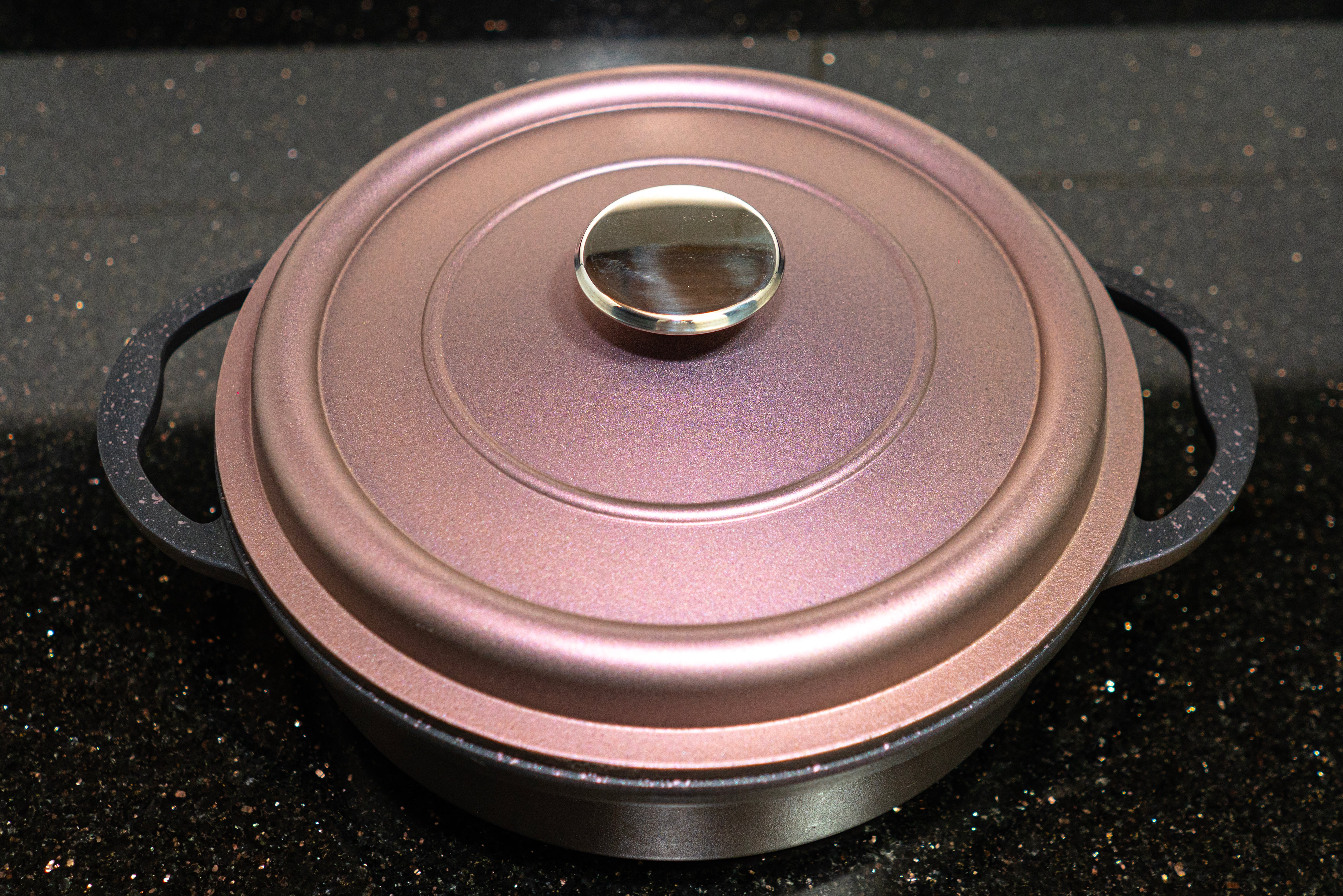 Faitout Ovale en Fonte Émaillée 26 cm – Bordeaux Métallisé