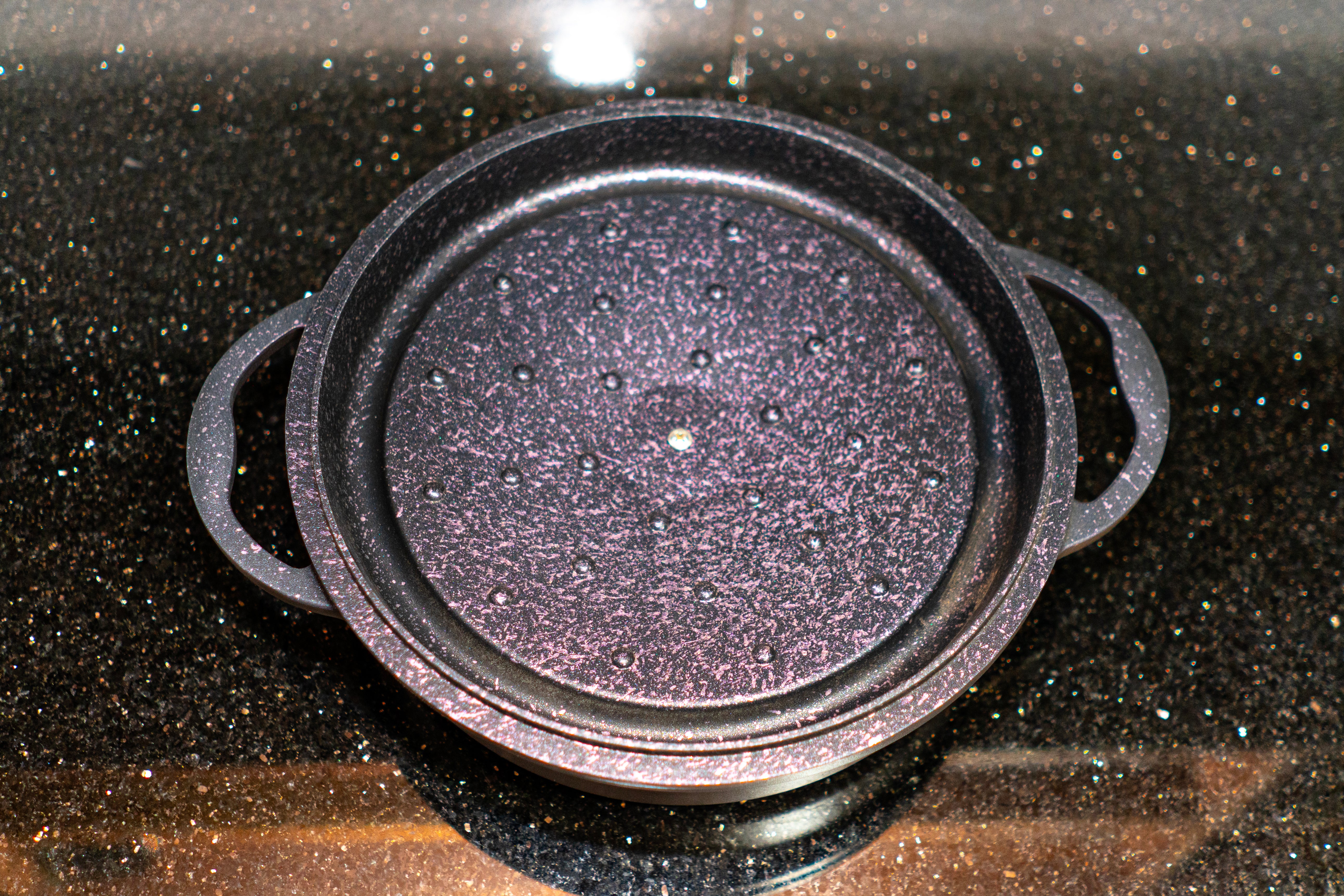 Faitout Ovale en Fonte Émaillée 26 cm – Bordeaux Métallisé