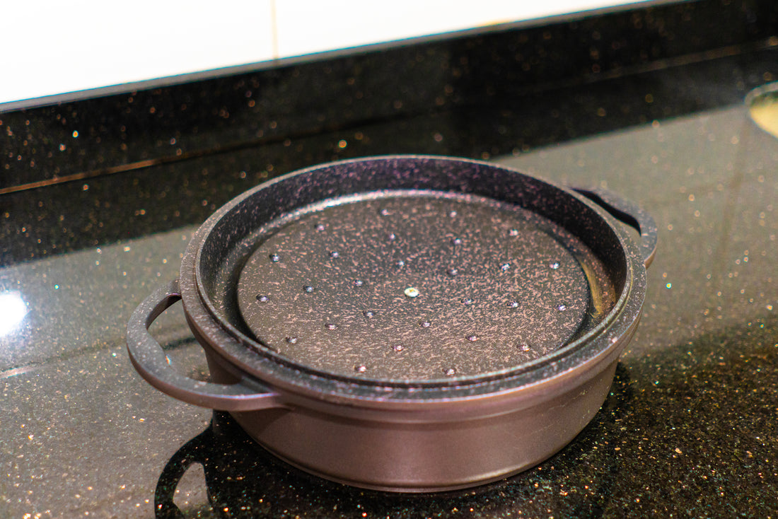 Faitout Ovale en Fonte Émaillée 26 cm – Bordeaux Métallisé