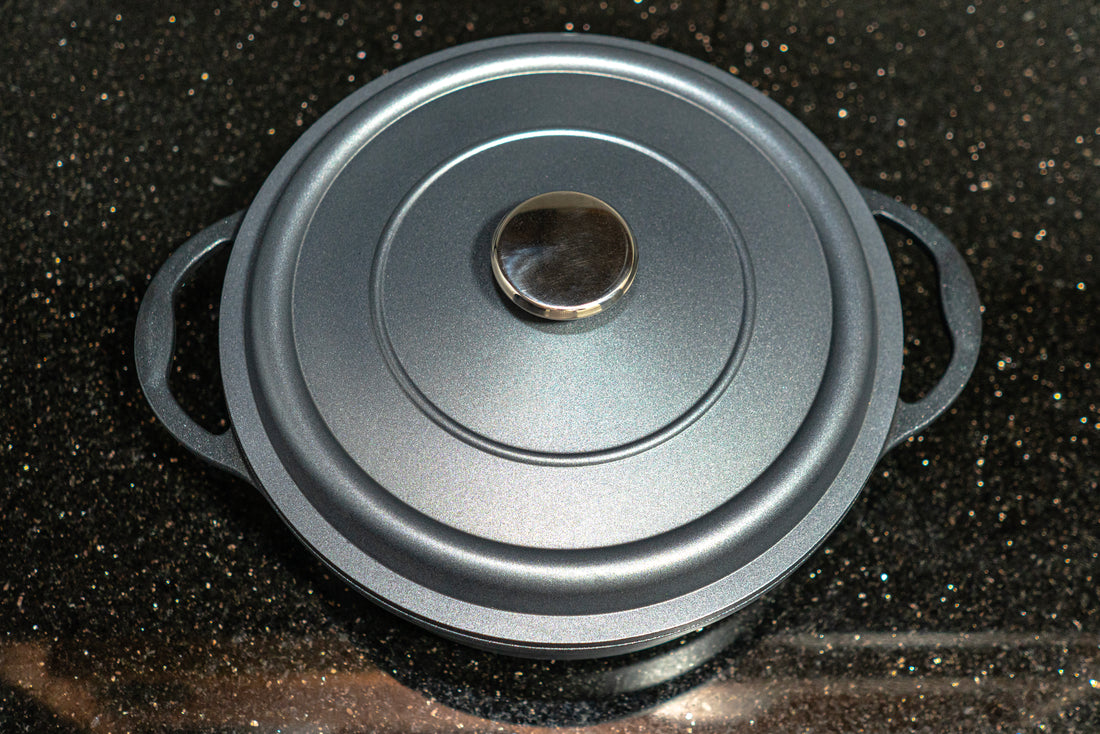 Faitout Rond en Fonte Émaillée 28 cm – Gris Métallisé