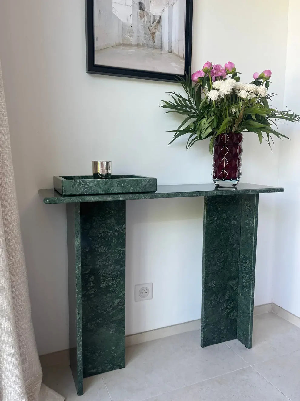 Console en marbre vert  – Élégance naturelle
