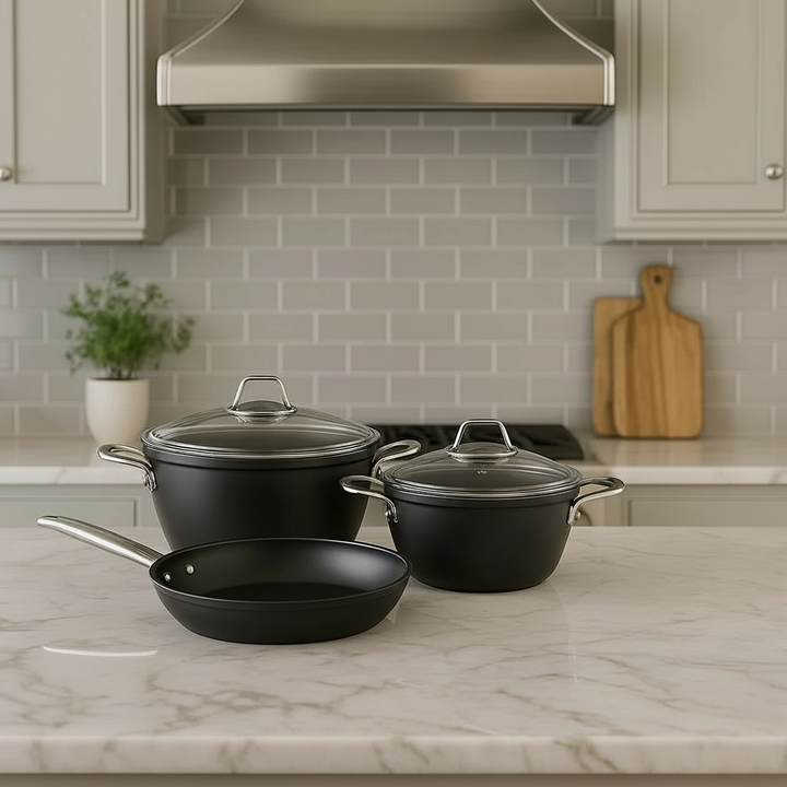 Set de casseroles et poêles Amboss Dark – 6 Pièces avec Revêtement en Titane Antiadhésif